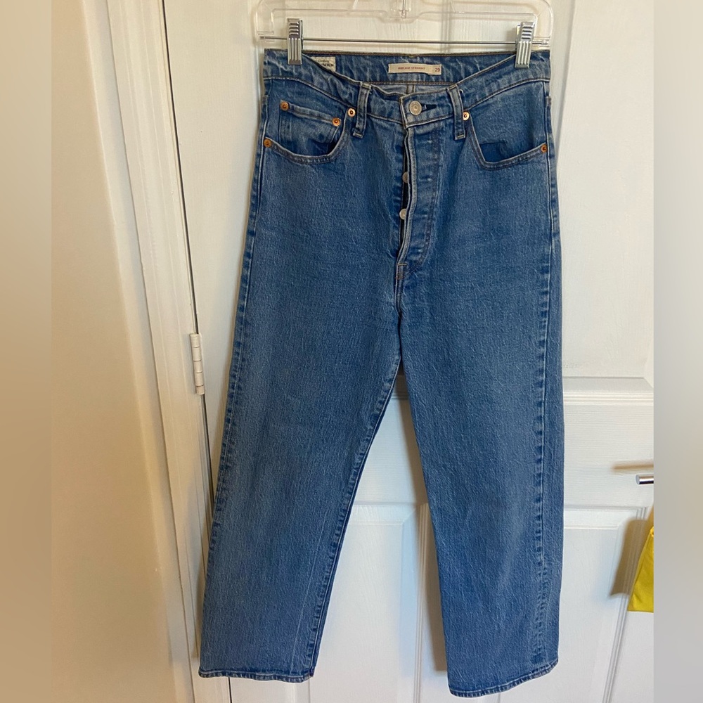 Vintage Ribcage Levi jeans 
W29 L27
Super high waist